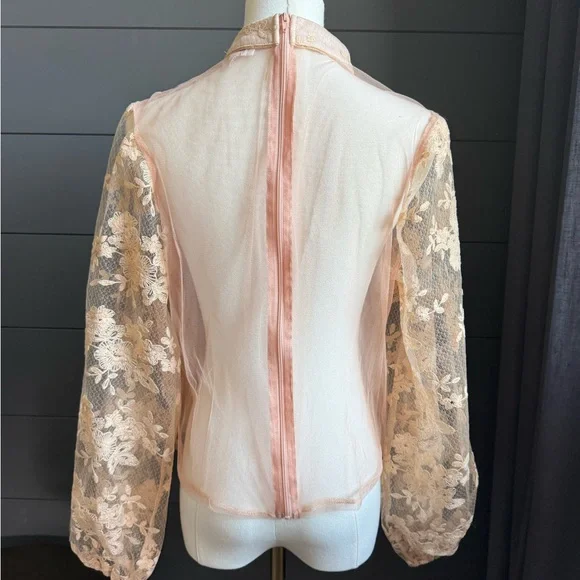 Peach Elegant Lace Embroidered Top Size XL Back Zipper Cottagecore Feminine - Picture 2 of 11